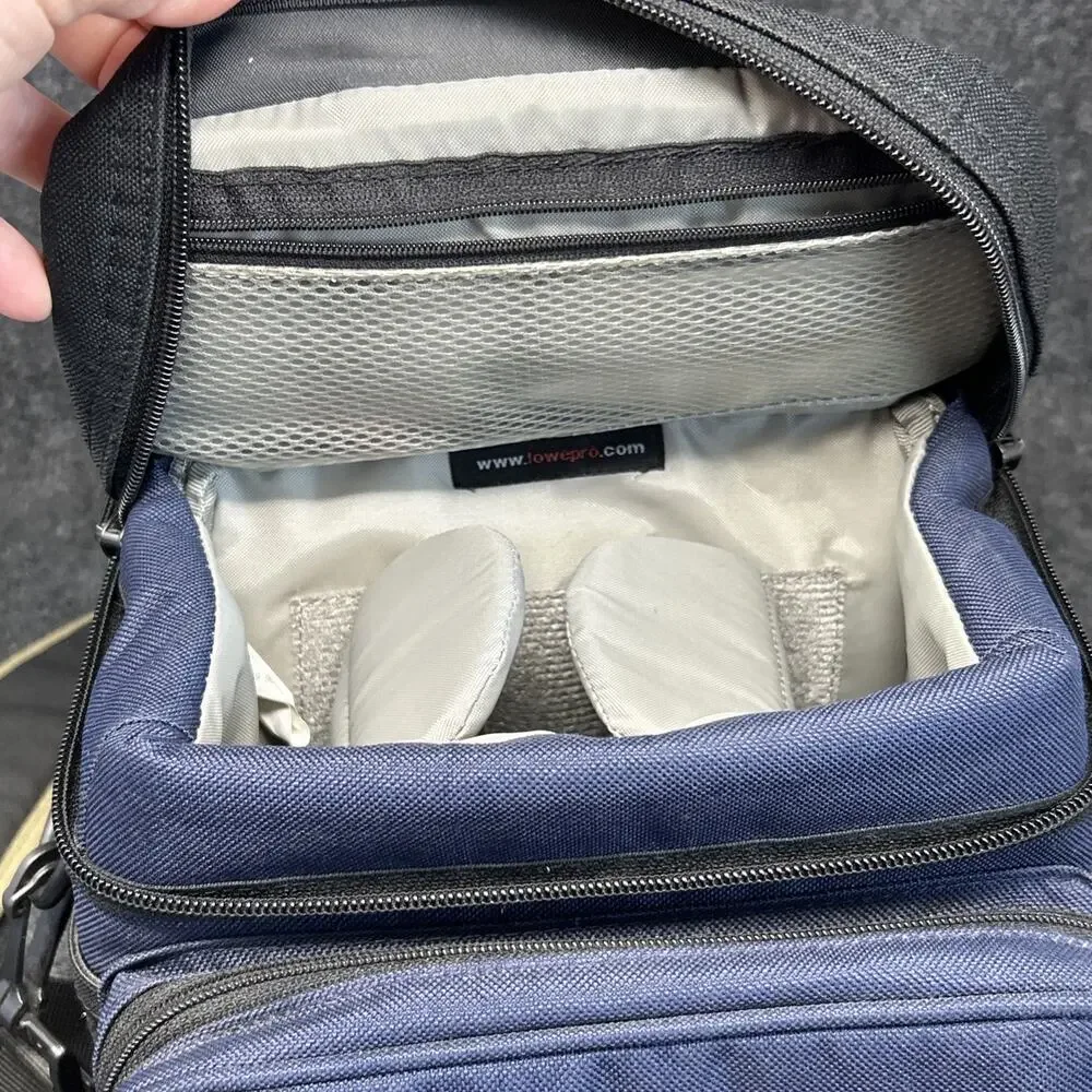 Lowepro Nova 1 Camera Bag Blue Padded Shoulder Case Weather Resistant 9x7x7